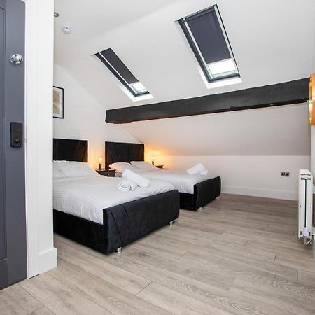 Stylish Stay Near The Stadium Walk To The Action Ливърпул Екстериор снимка