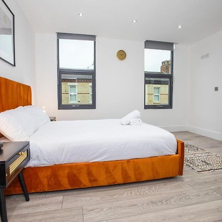 Stylish Stay Near The Stadium Walk To The Action Ливърпул Екстериор снимка
