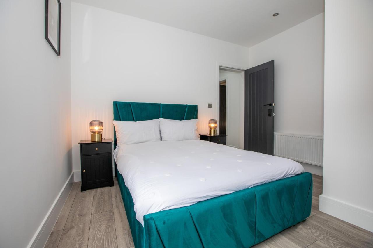 Stylish Stay Near The Stadium Walk To The Action Ливърпул Екстериор снимка